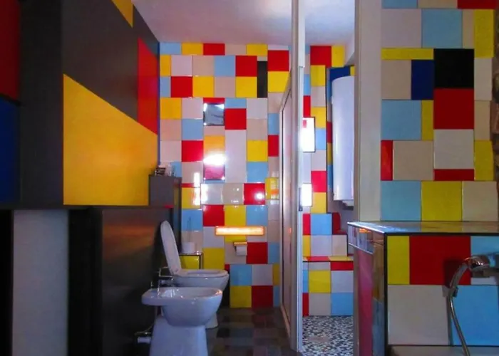 House Mondrian By Guide Воднян